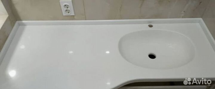 Столешница для ванной и кухни из искуственного кам