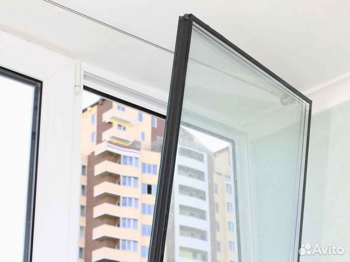 Ремонт окон, стеклопакет ударопрочный RAL4916