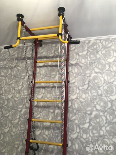 Спортивная стенка