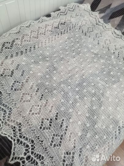 Пуховый платок паутинка