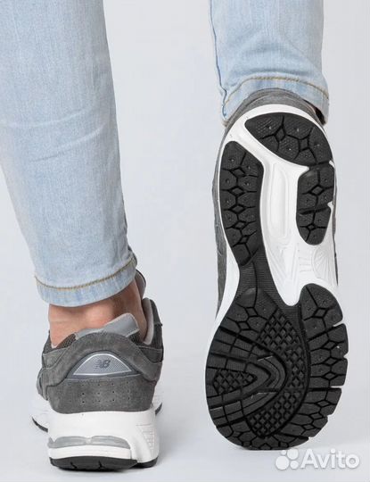 Кроссовки NB новые в коробке 43 размер