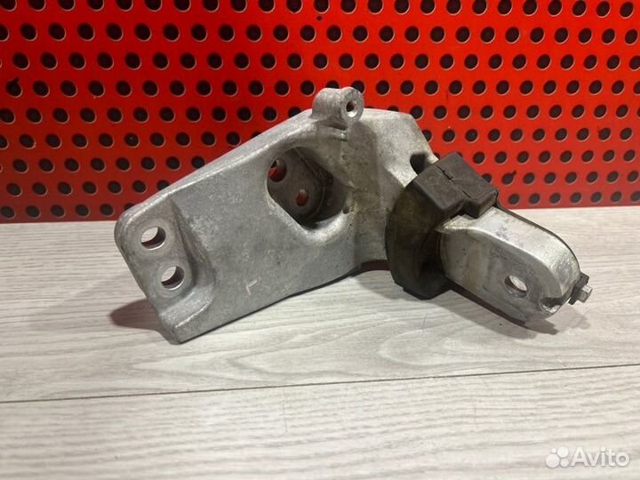 Кронштейн двигателя Lexus Es axzh10 XA25A-E92C