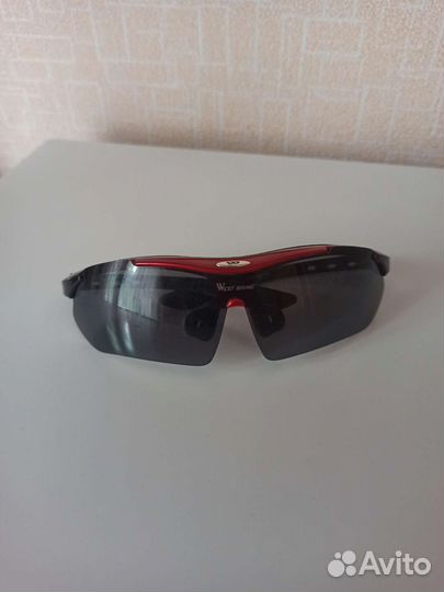 Очки спортивные солнцезащитные