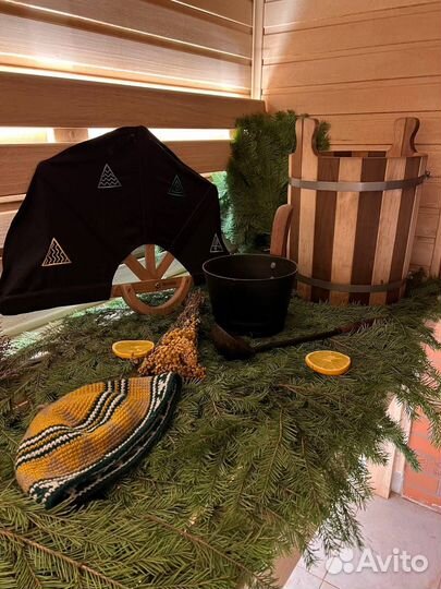 Дровяная баня на берегу озера