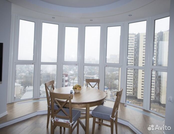 Пластиковые окна на балкон v-7034