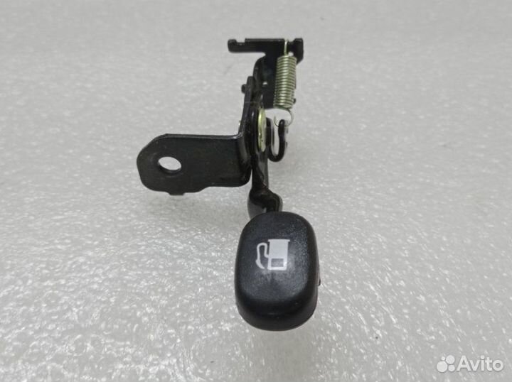 Ручка открывания бензобака Kia Rio X-line G4FG