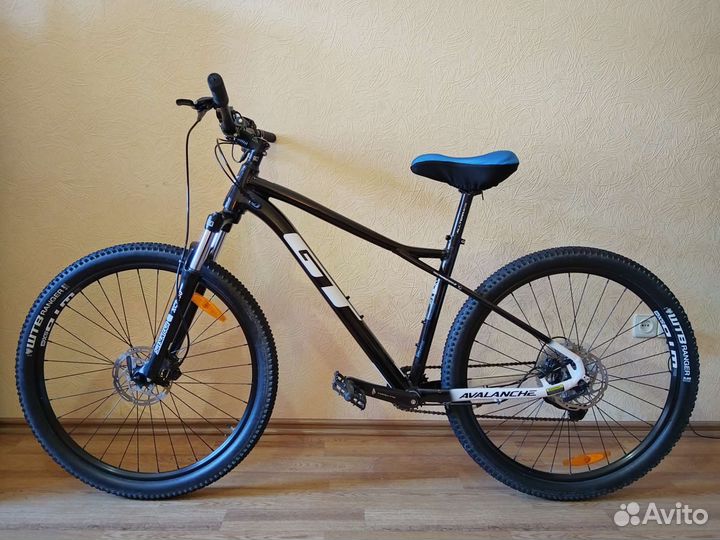Велосипед GT Avalanche Comp black