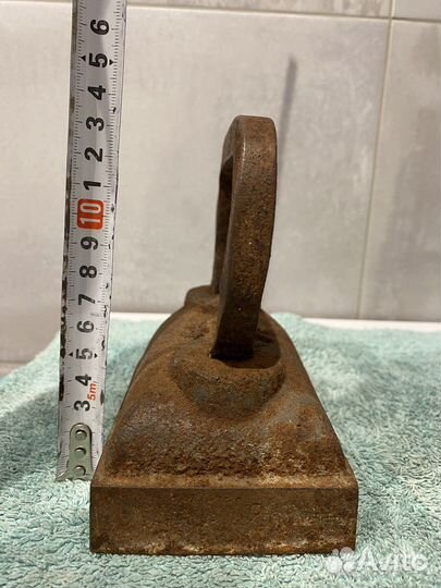 Утюг чугунный