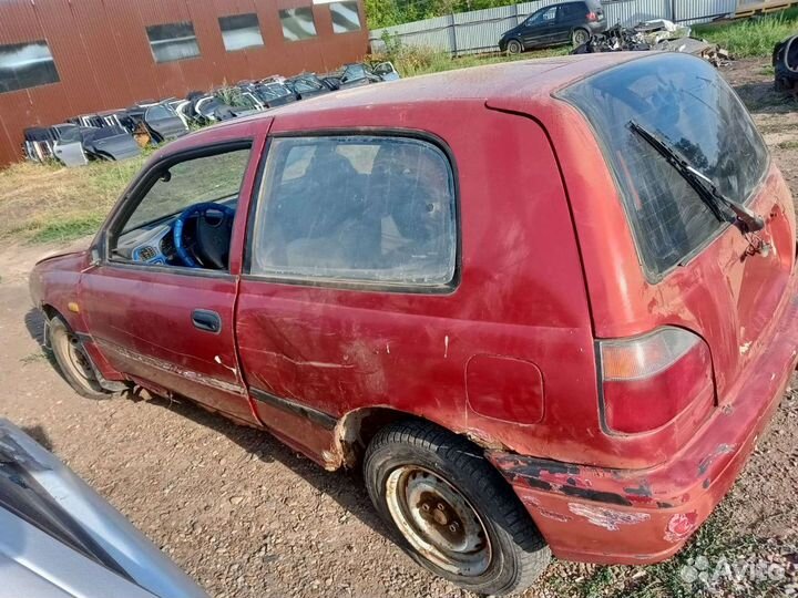 Nissan sunny в разборе. Двиг. Ga14, МКПП