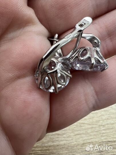 Серебряные серьги с фианитами