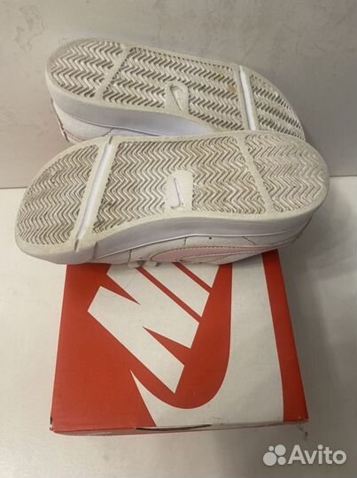 Nike