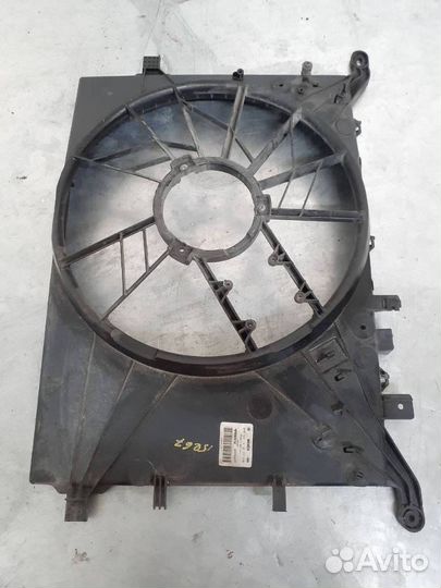 Диффузор вентилятора Volvo V70 2 рест. 2006