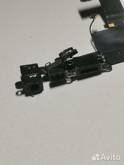 B51.6 шлейф зарядки iPhone 5s