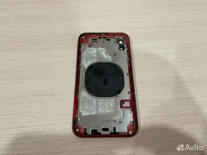 Корпус iPhone XR битый