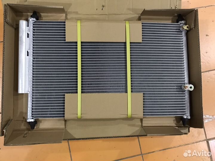Радиатор кондиционера Toyota Corolla