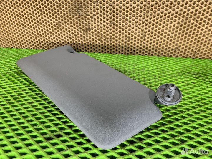 Козырек солнцезащитный левый Lifan X60