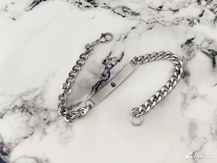 Браслет с гравировкой