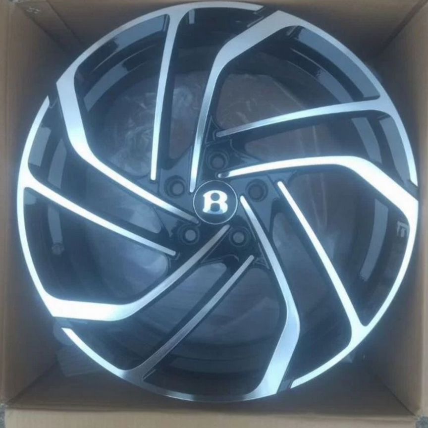 Литые диски Bentley 7.5×R17 5×114.3