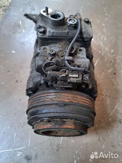 Компрессор кондиционера на BMW F01