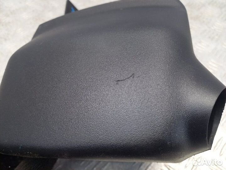 Кожух рулевой колонки Mitsubishi L200 KB 2.5 4D56