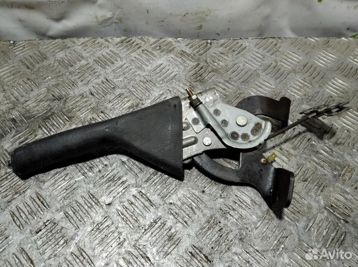 Рычаг стояночного тормоза Subaru Forester S11