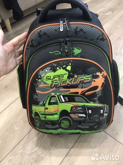 Рюкзак школьный hummingbird для мальчика