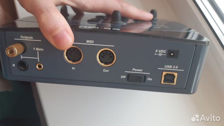 Звуковая карта Emu 0404 usb