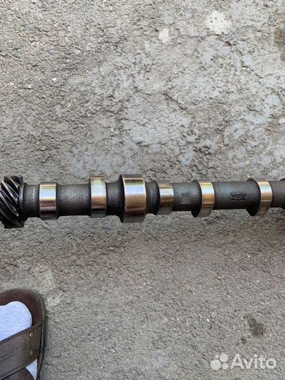 Распредвал и коромысла