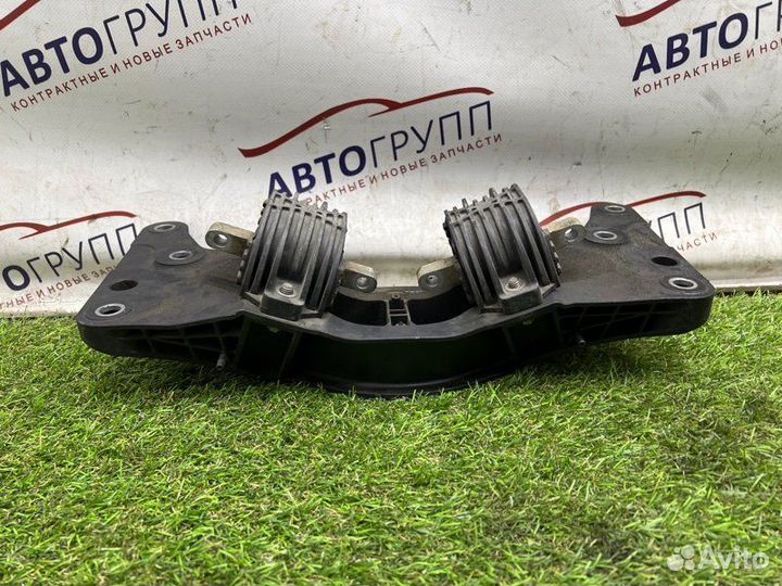 Кронштейн кпп Bmw 750Li F02 N63B44A 4.4Л бензин