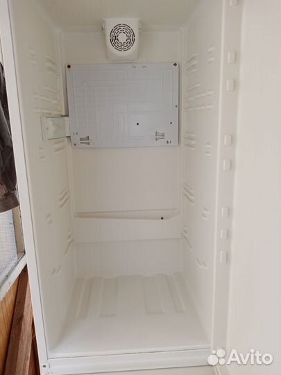 Холодильник либхер, под ремонт, или на запчасти