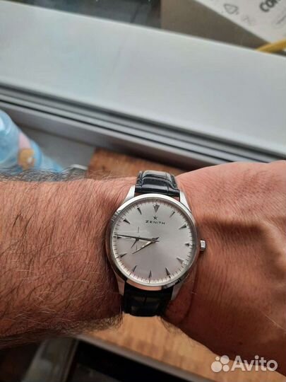 Часы zenith ultra