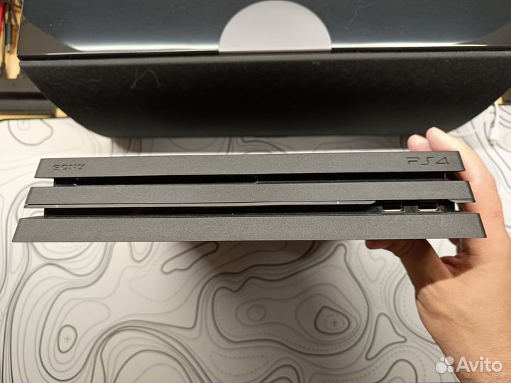 Sony PS4 PRO 1tb V 11.00 прошитая goldhen