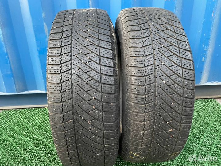 Continental ContiVikingContact 6 235/65 R17 130T