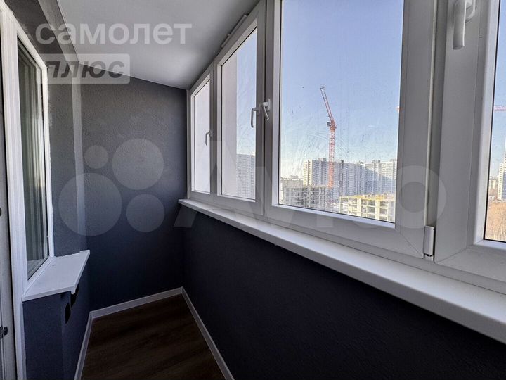 3-к. квартира, 65 м², 10/18 эт.