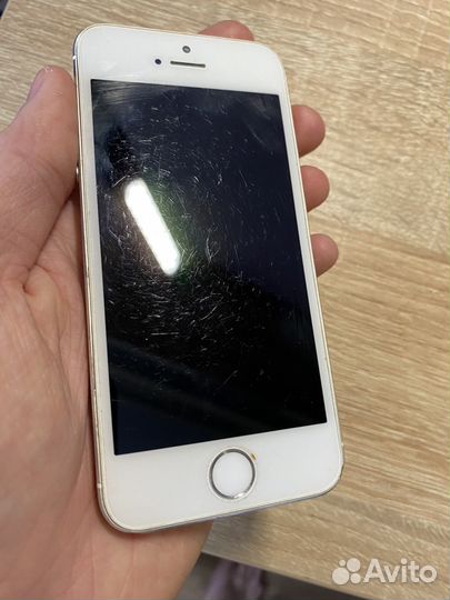 Телефон iPhone