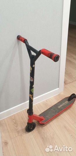 Трюковой самокат tech team duker 101