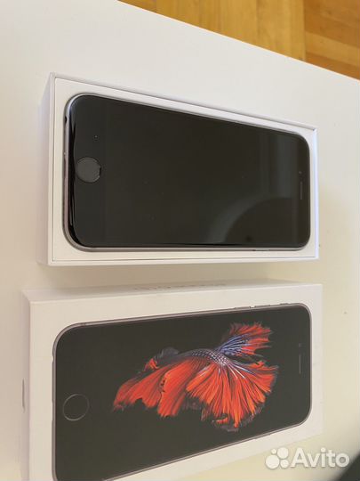 Телефон iPhone 6s