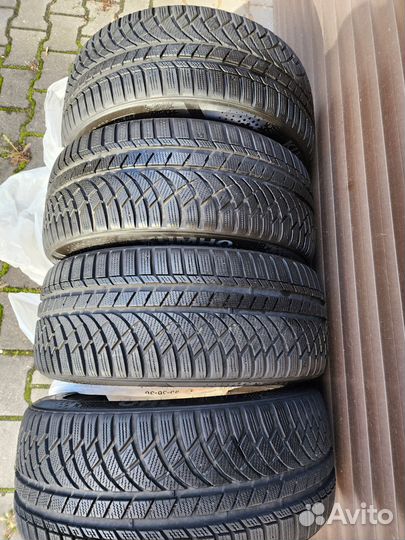 Kumho WinterCraft WP72 255/45 R19 V