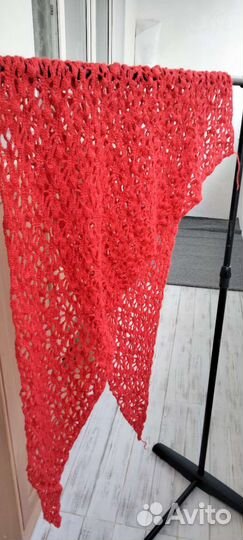 Ажурная шаль ручной работы