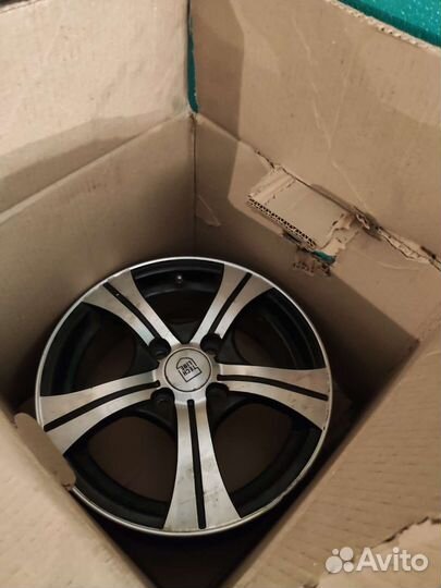 Диски Tech Line 410 5.5x14 4/100 ET49 D56.6