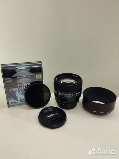 Объектив Nikon AF Nikkor 85mm 1:1.8D +светофильтр