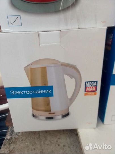 Чайники электрические цены разные