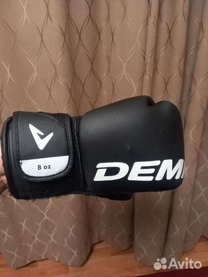 Боксерские перчатки demix 8oz