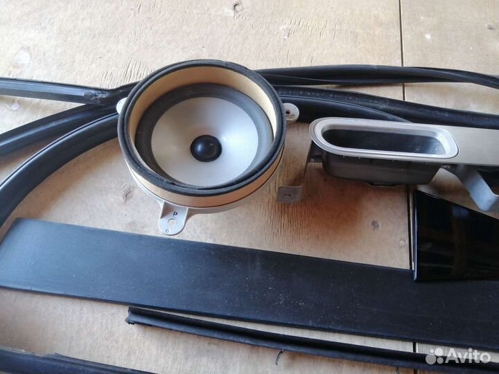 Двери на запчасти цена договорная