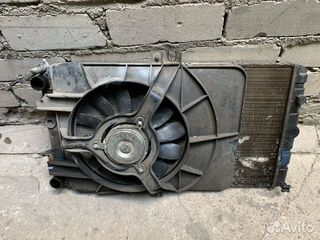 Радиатор охлаждения бу Ваз 2110 Vaz LADA 2110