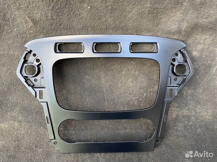 Передняя рамка,консоль Ford Mondro 4 рестайлинг