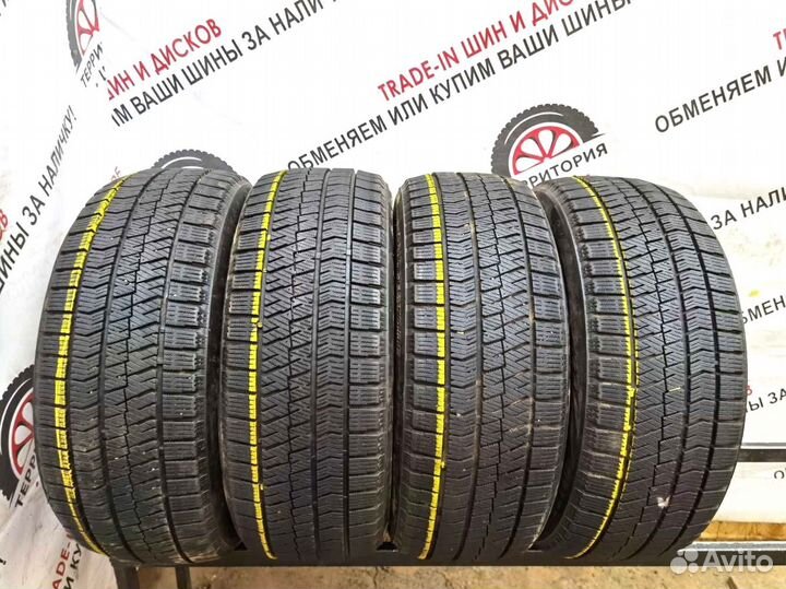 Bridgestone Blizzak VRX 215/45 R17 98Y