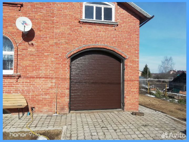 Гаражные ворота, секционные ворота DoorHan Alutech