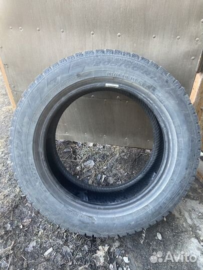 Pirelli Ice Zero 205/60 R16 96T