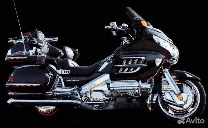 Аккумулятор на GoldWing Honda мото